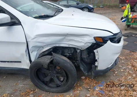 2020 Jeep Cherokee Altitude 4X4 from USA, damaged, VIN 1C4PJMLN8LD541515